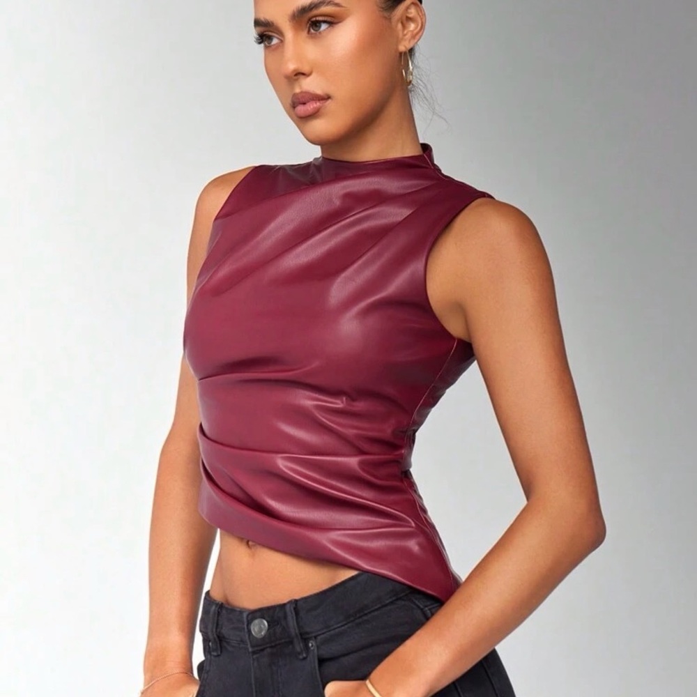 Sleeveless Faux Leather Crop Top in Burgundy
